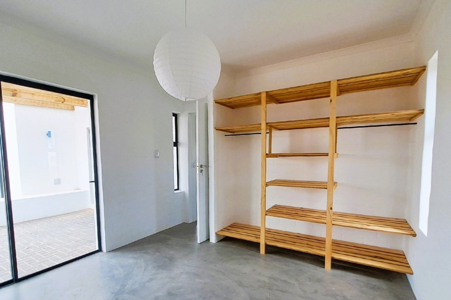 2 Bedroom Property for Sale in Brittania Beach Estate Western Cape
